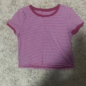 No size tag, going on a limb saying Small